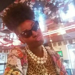 Meet your Posher, Ricquita