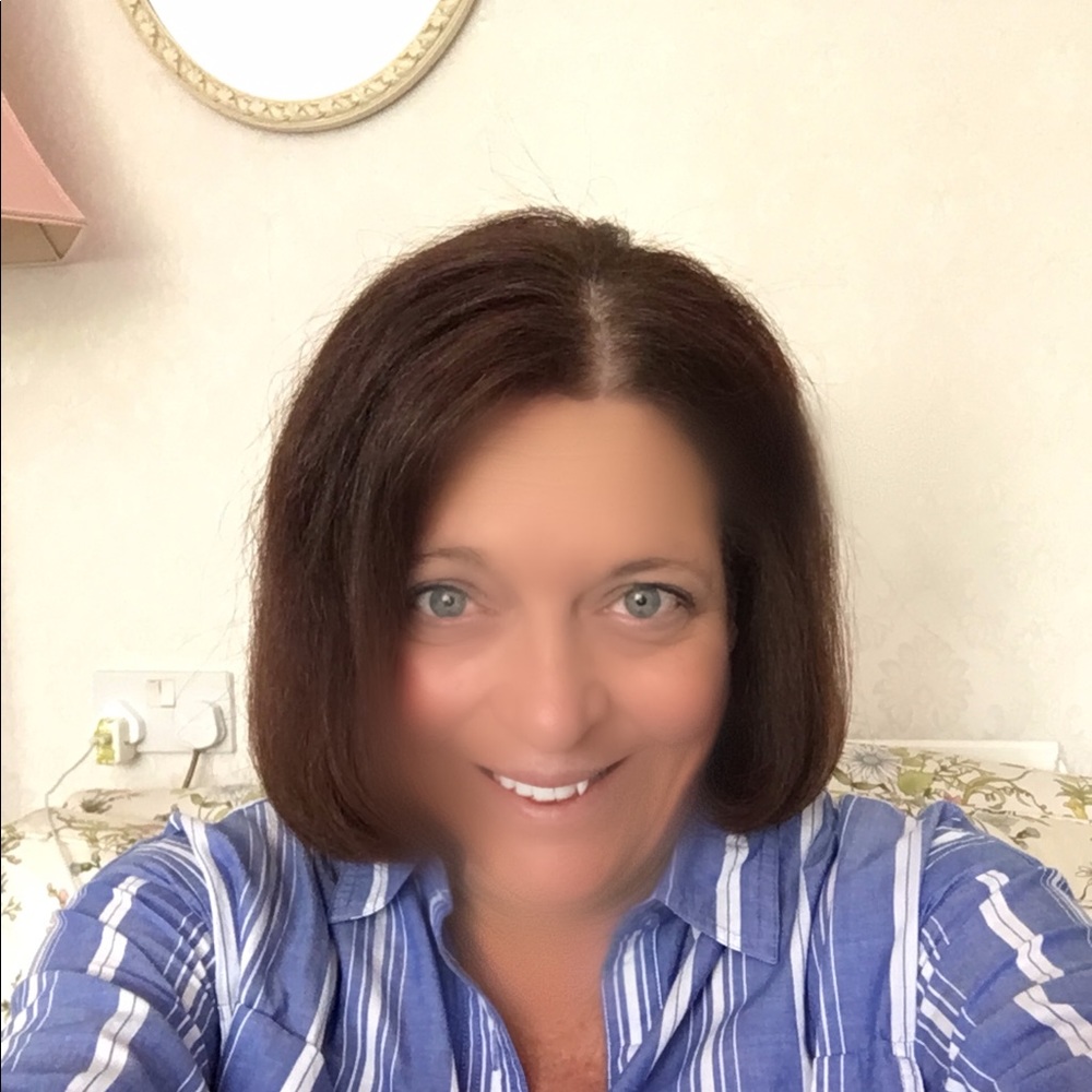 Meet your Posher, Rona