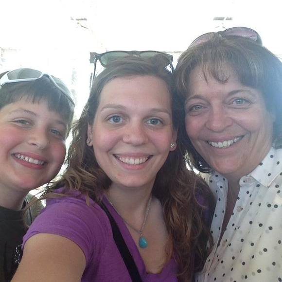 Meet your Posher, Rona - Picture 2 of 2