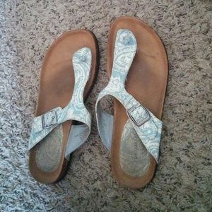 Pattern Sandals
