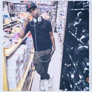 Meet your Posher, Djeidi