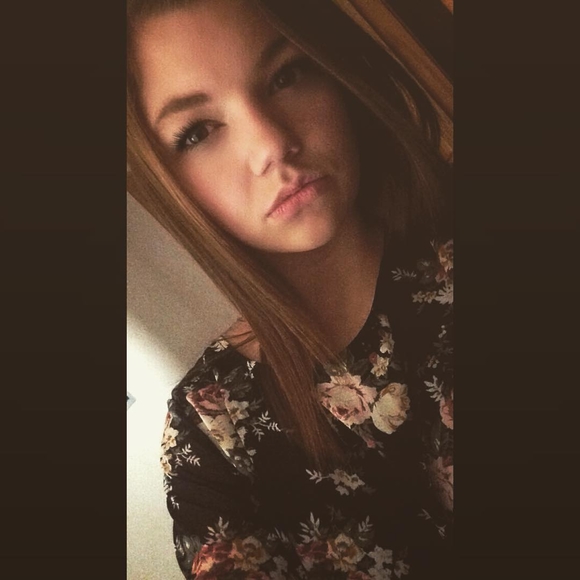 Meet your Posher, Hailey