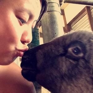 Meet your Posher, Julia