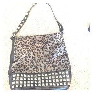 Bodhi leopard handbag with fur and studs!