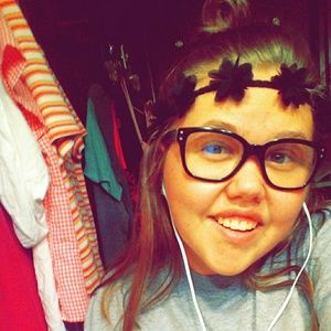 Meet your Posher, Lexi