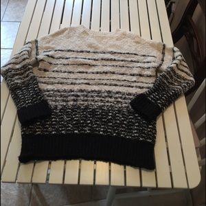 VINCE sweater