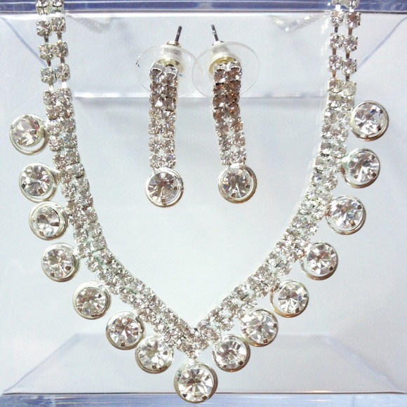 Necklace and Earring Set