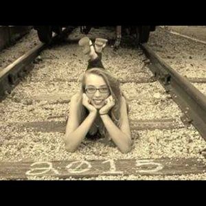 Meet your Posher, Chrissy