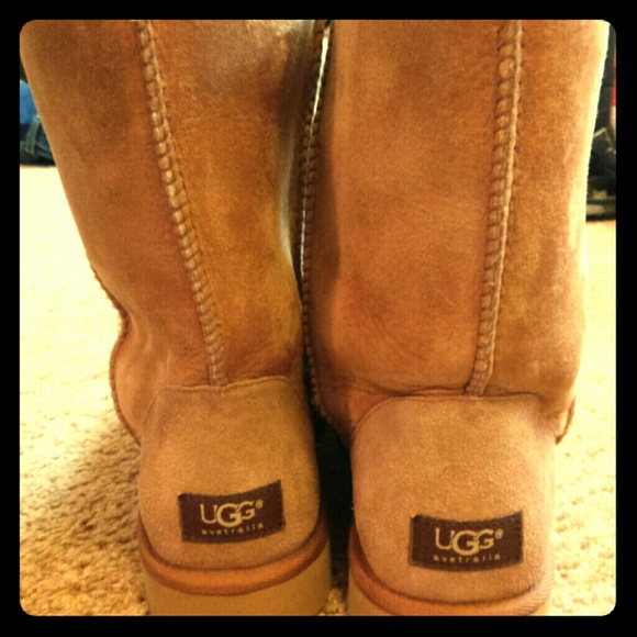 Tan/Brown Ugg boots