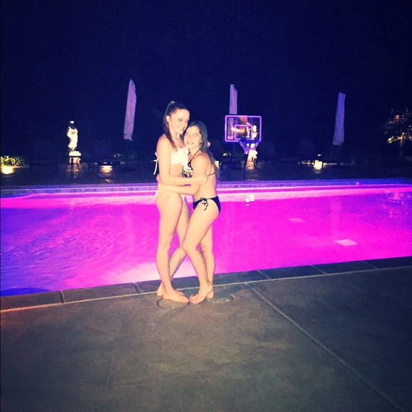 Meet your Posher, Ruby - Picture 1 of 1