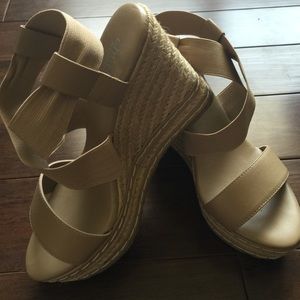 Charles David wedges