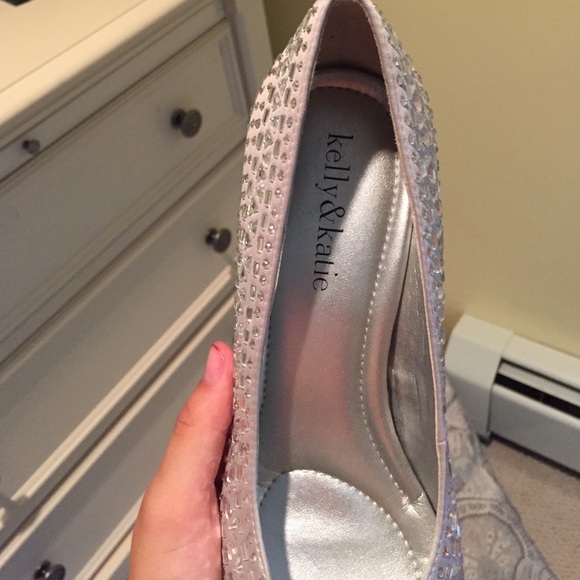 Small heel shoes - Picture 3 of 3