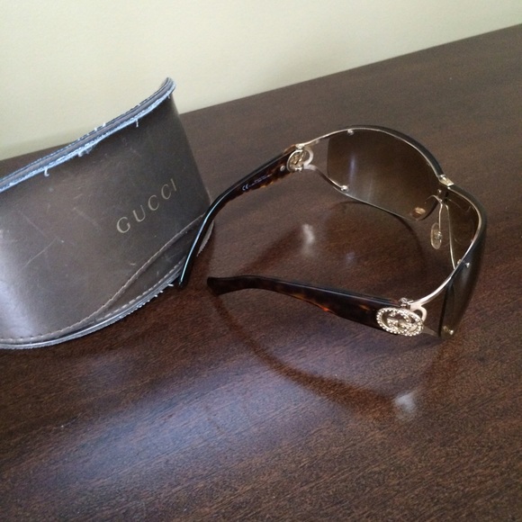 Gucci Whitney Sunglasses main image 4