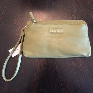 Kenneth Cole Reaction Clutch .. Lime Green