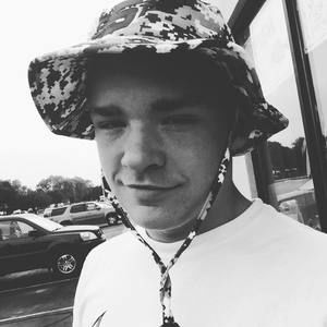 Meet your Posher, Dylan