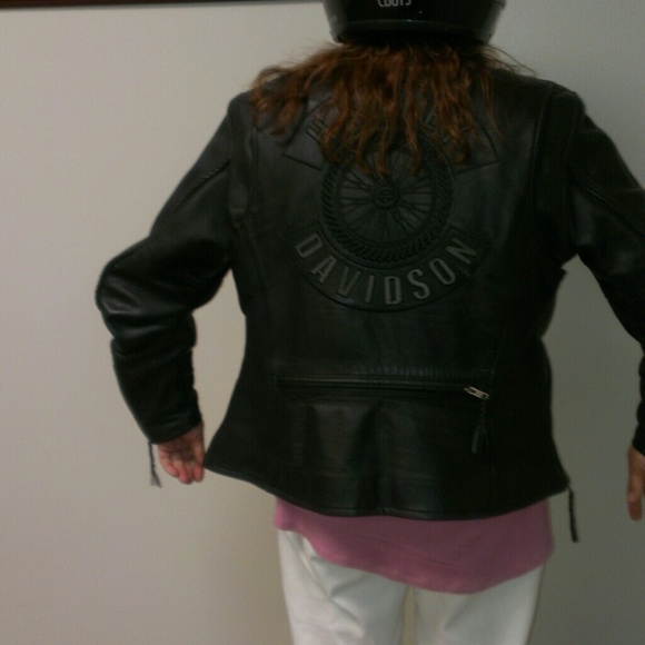 Harley Davidson Ladies Leather - Picture 2 of 2
