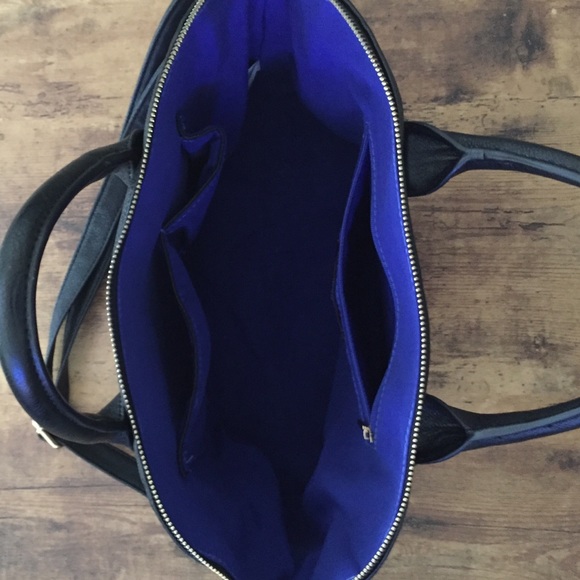 Just Fab Handbag. - Picture 2 of 4