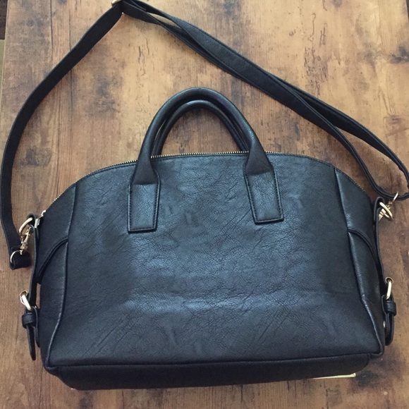 Just Fab Handbag. - Picture 3 of 4