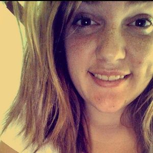 Meet your Posher, Stefanie