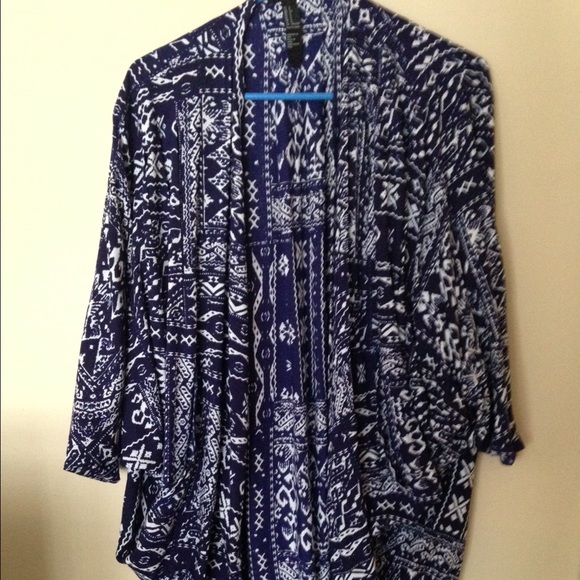 Forever 21 bat sleeve Tribal Print sweater