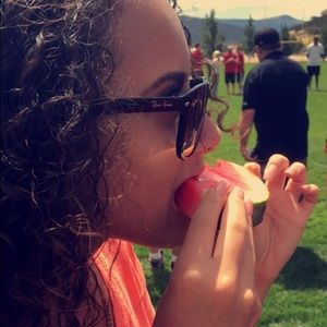 Meet your Posher, Prescious