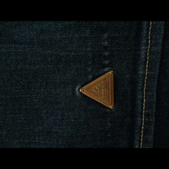 Guess dark Jean straight/skinny - Picture 3 of 4