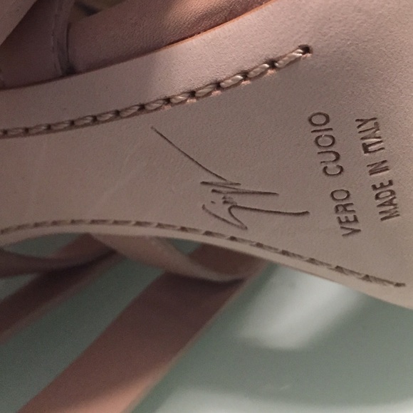 🚫SOLD🚫BNIB RARE ZANOTTI BUCKLE SANDALS - Picture 4 of 4