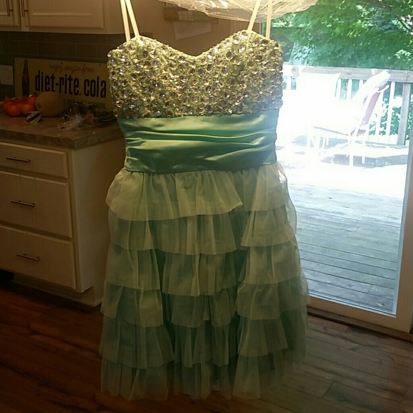 Super cute mint short homecoming dress