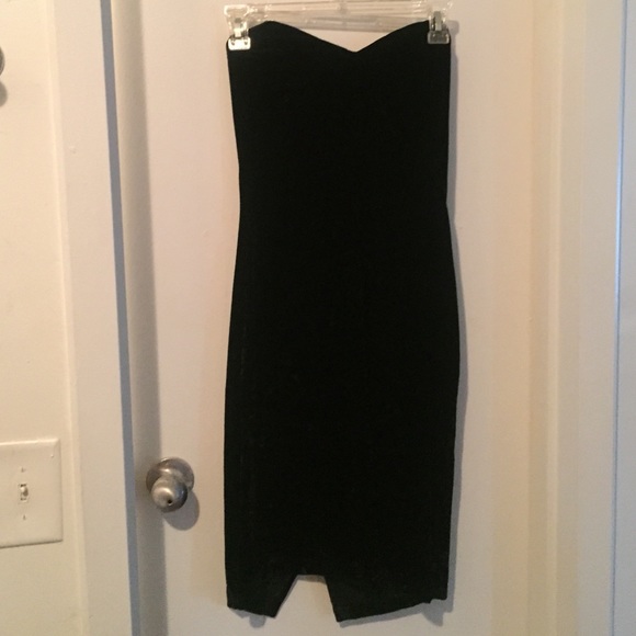 Little Black Dress // Very Petite // Blk Velvet
