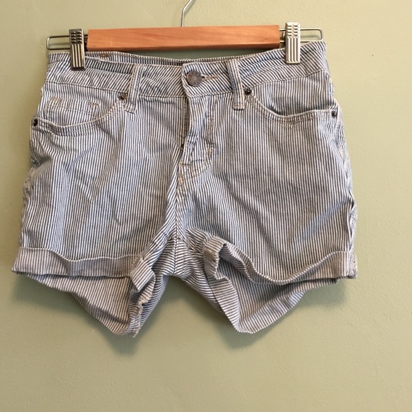 Cuffed BDG denim shorts - Picture 1 of 3