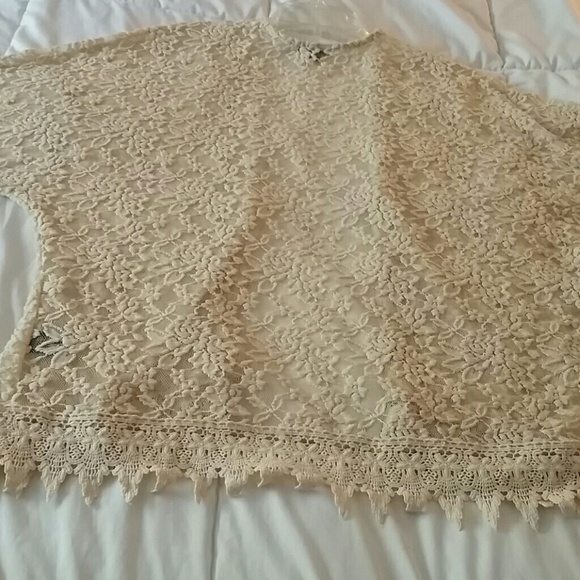 A Floral Cardigan - Picture 3 of 3