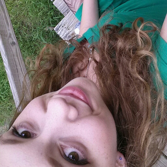 Meet Your Posher - Picture 3 of 3