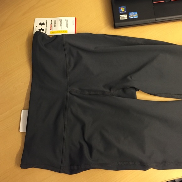Under Armour Pants - Under Armour Capri pants