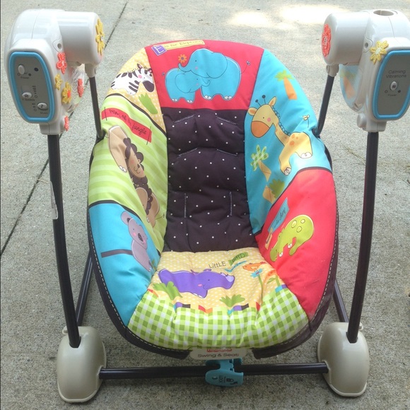 Baby rocker/mobile.