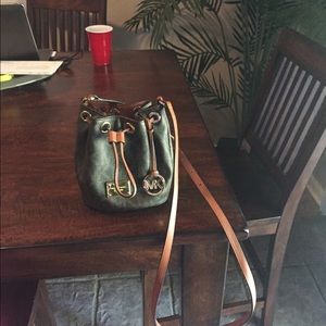 Michael kors crossbody