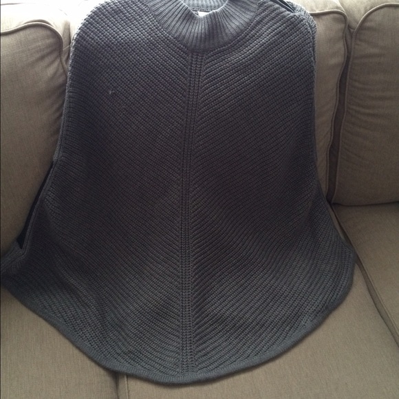 New York & Company sweater cape! 🌸