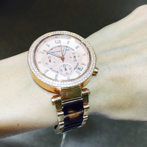 Rose gold leopard print Michael Kors watch