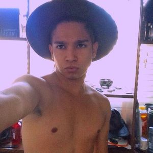 Meet your Posher, Adam