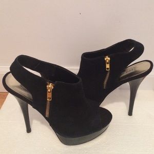 Steve Madden Viciious Black Suede Booties