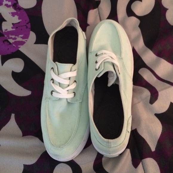 reef shoes