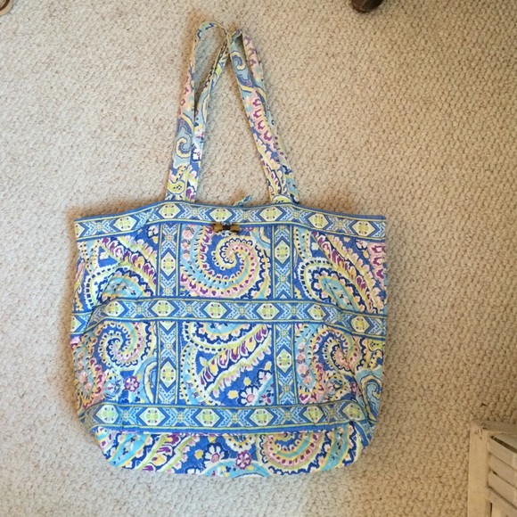 Vera Bradley travel bag