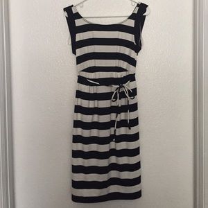 NWT Motherhood Maternity dress