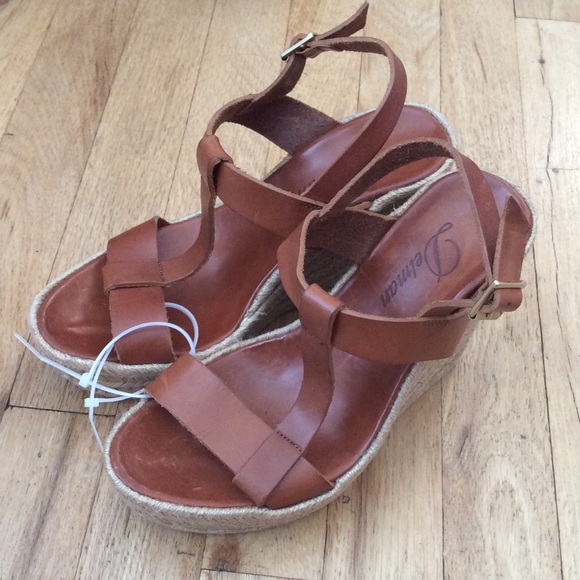 Delman Wedge Size: 8.5