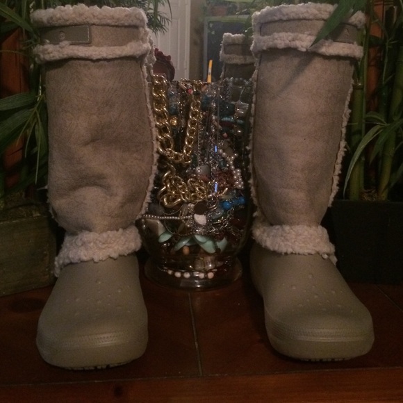 New CROCS Nadia Boots Khaki Rubber Mid calf boots - Picture 1 of 4