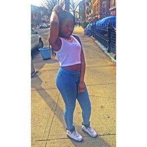 Meet your Posher, Crystal