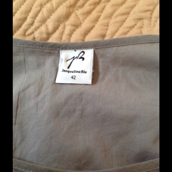 Parisian top with ruffled sleeves and back tie - Picture 2 of 4