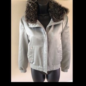 A/X SILVER FUR HOODIE❄️