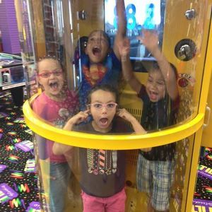 Meet your Posher, Dana