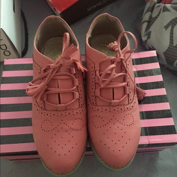 Shoes - Picture 2 of 2