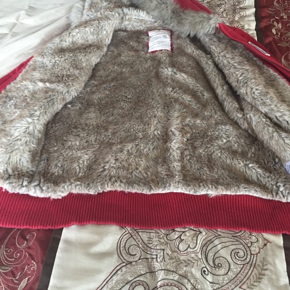 Red Aeropostale jacket - Picture 2 of 4